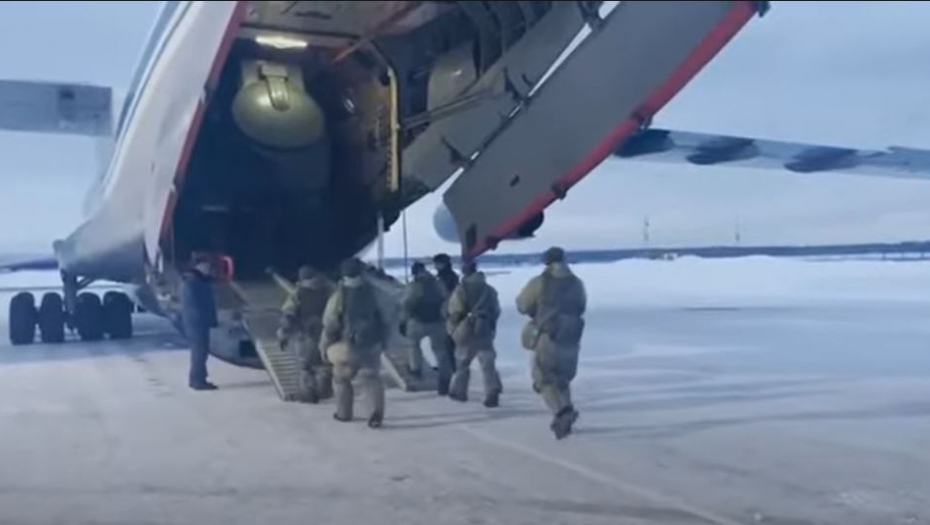 PUTIN SPREMA PAKAO TERORISTIMA U KAZAHSTANU Ruski avioni neprestano sleću u Alma Atu (VIDEO)