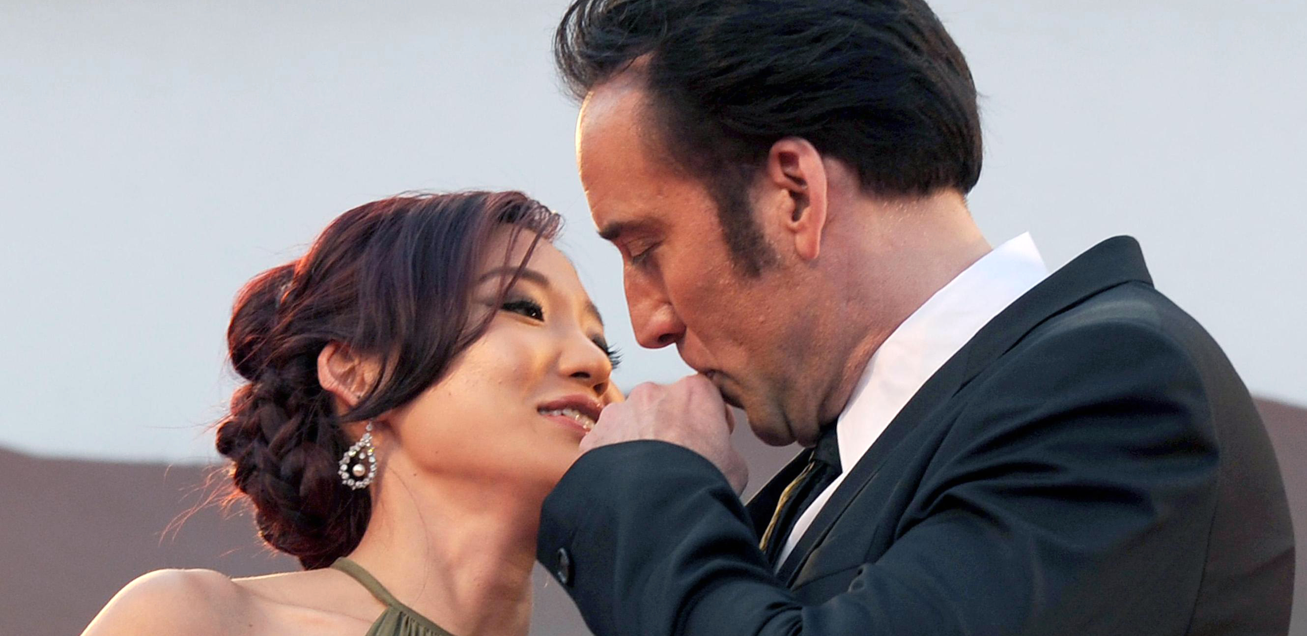 ODLUČILI SU I KOJE ĆE JOJ IME DATI  Nikolas Kejdž otkrio da čeka devojčicu sa 30 godina mlađom suprugom