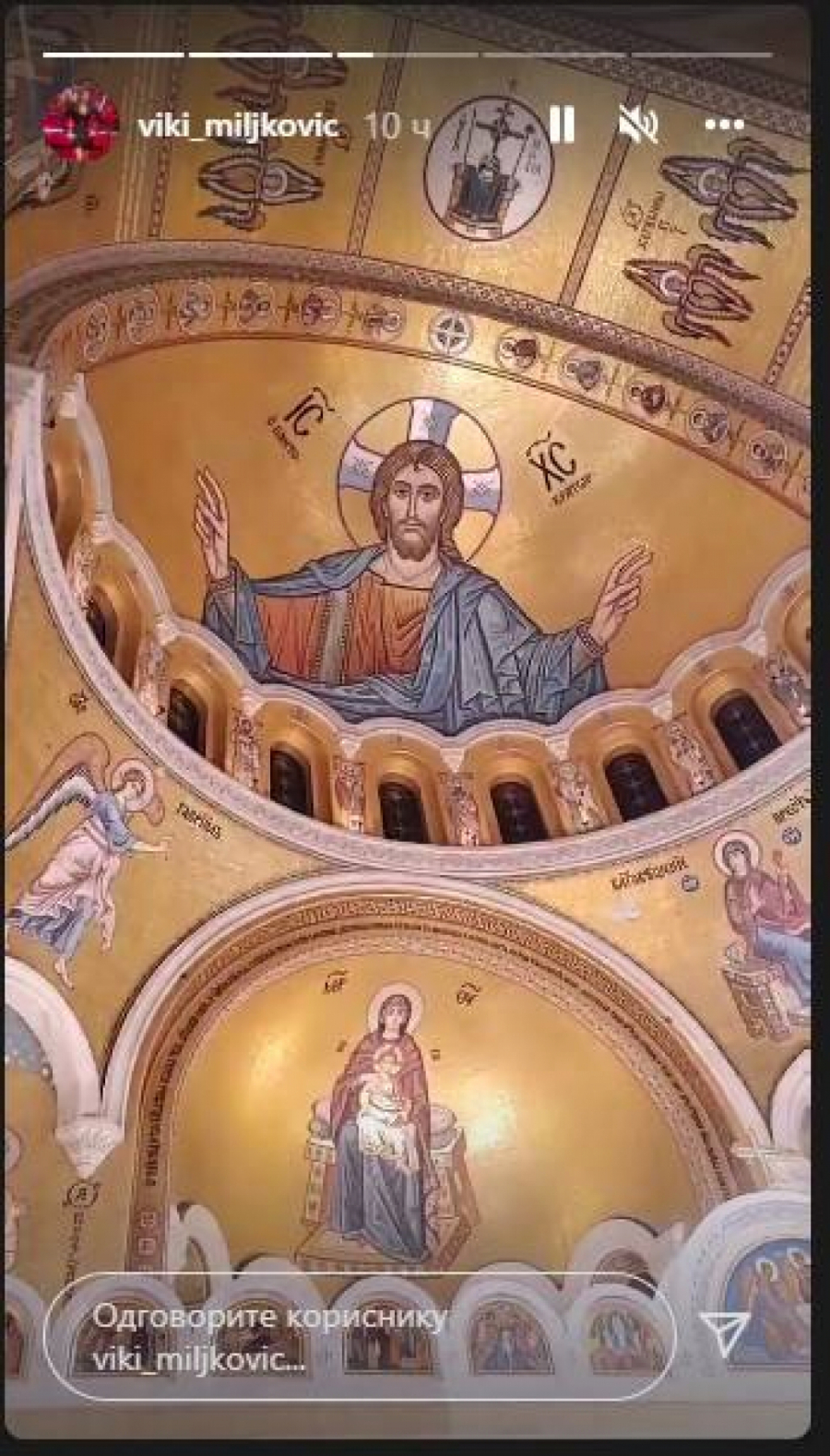 VIKI SINA SPREMA ZA BOGOSLOVIJU?! Pevačicin naslednik prisluživao tokom ponoćne liturgije u Hramu Svetog Save, roditelji ponosni!