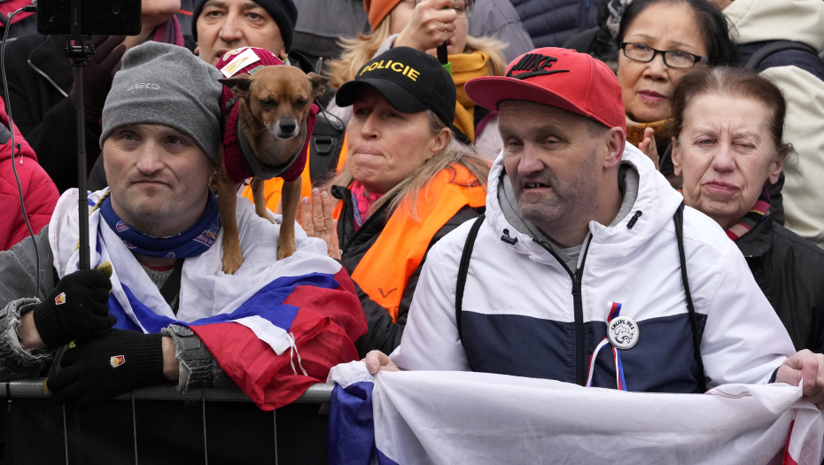 NAROD NA ULICAMA Česi se bune zbog kovid mera (FOTO/VIDEO)