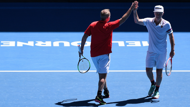 POSLE INCIDENTA U MELBURNU Amerikanac brani Rusa, a evo i zašto