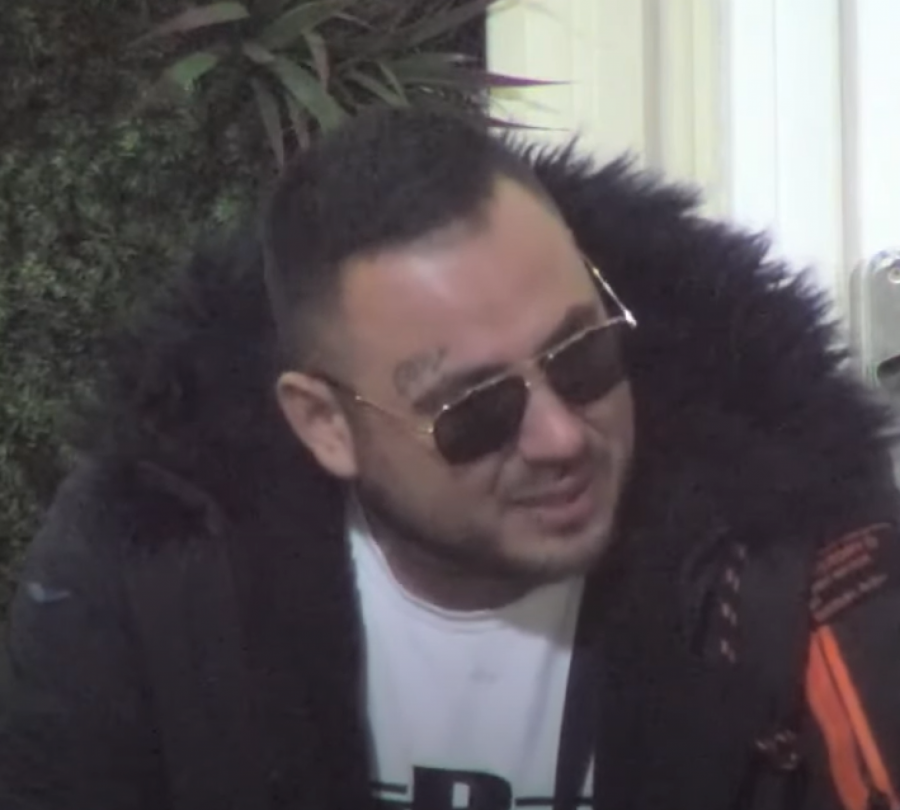 NE MOŽE DA ZADRŽI SUZE! Car kuka na sav glas za Majom, a ova stvar ga razdire!