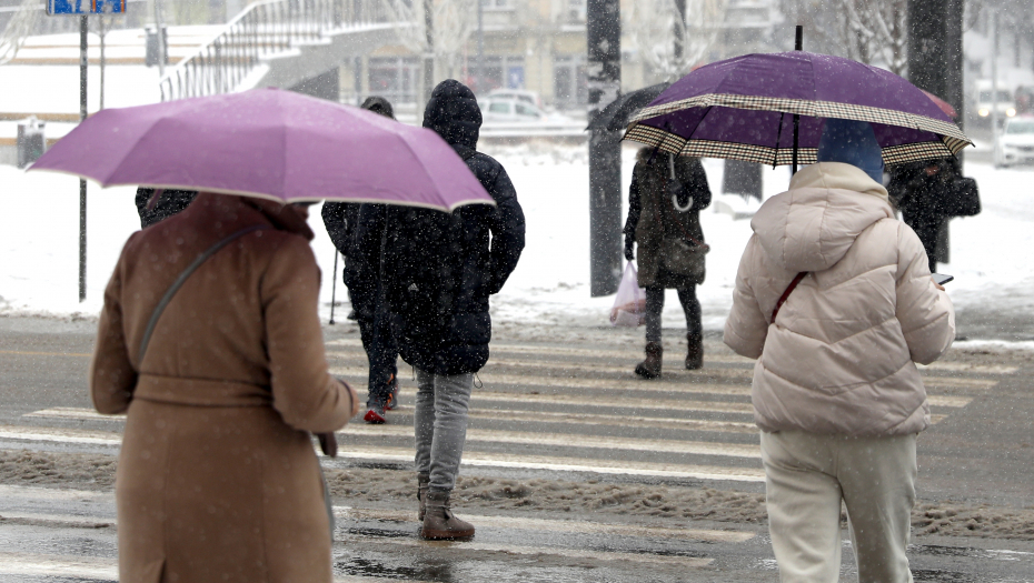 POJAČAVA SE BEZBEDNOST NA ULICAMA Grad na mestima za prelazak pešaka preduzima jače mere