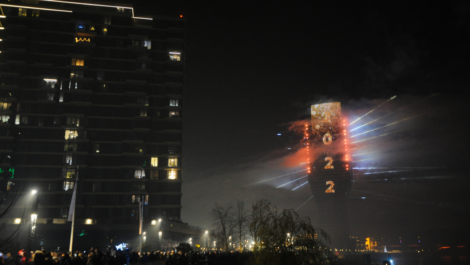 KONCERT, VATROMET I LASER ŠOU I ZA SRPSKU NOVU Besplatan doček na Sava promenadi, peva poznati domaći muzičar