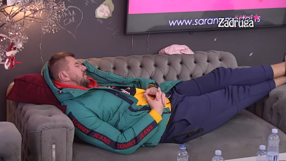 SAMO GA ONA NIJE OSTAVILA NA CEDILU! Janjuš besan na prijatelje, pa odlučio da ih se odrekne zbog ovoga!