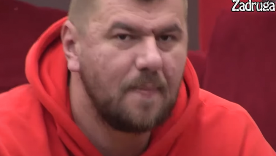 SKLONI MI SE SA OČIJU! Deniz razbesnela Janjuša ovim postupkom, on kipti od besa!