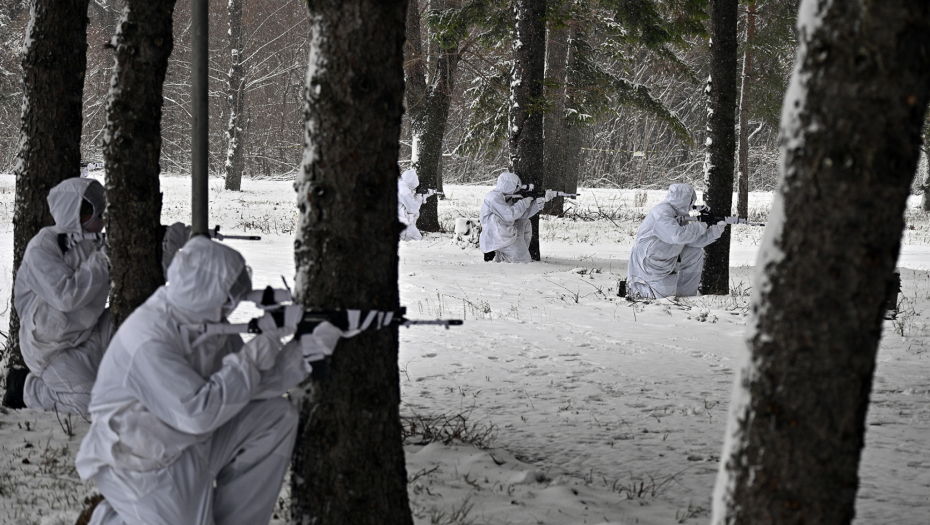 NAPAD U KURŠUMLIJI Albanci sa teritorije Kosova i Metohije iz automatskog oružja pucali na policiju