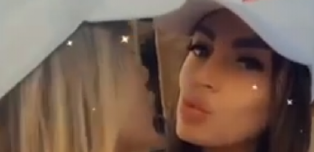 ISPLIVAO VRELI SNIMAK! Marijana Zonjić i Mima Šarac gole u krevetu, pao i sočan poljubac!