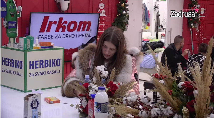 OPŠTI HAOS ZA CRNIM STOLOM! Dalila debelo namučila zadrugare, pa ih na kraju nasamarila, a evo koga je ona zapravo opisala!