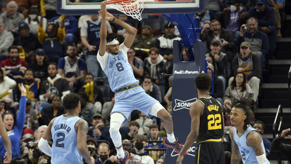 SRBIN USPEŠNO DEBITOVAO NA NBA KLUPI! Darko Rajaković sjajno vodio Memfis u pobedi nad Bjelicom i "ratnicima"