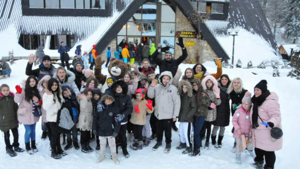 KANCELARIJA ZA KIM Boravak 200 dece sa Kosova na Tari