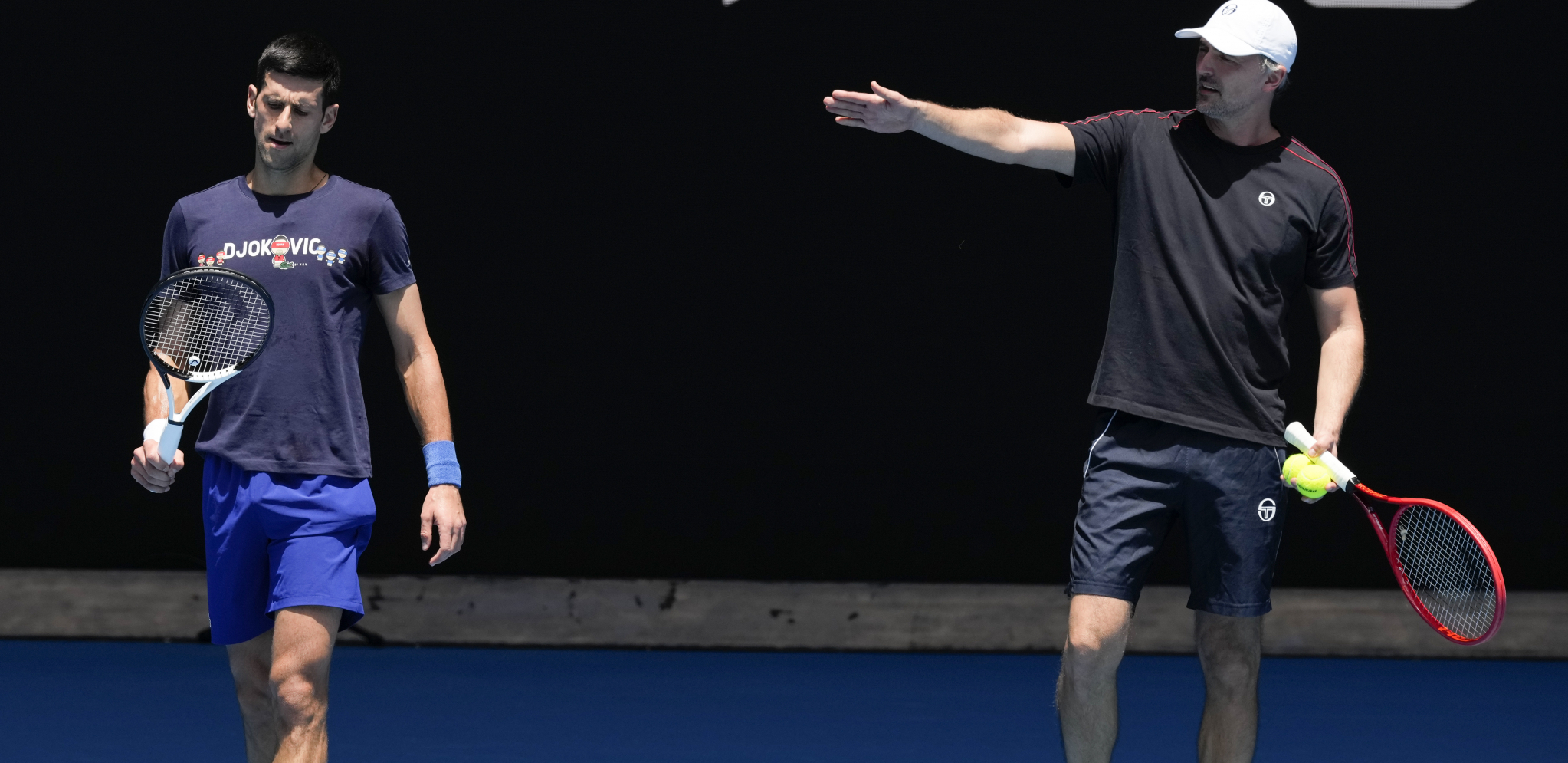 DRAMA! Helikopteri nadleću Melburn, Đoković na udaru! Australijanka napravila pometnju