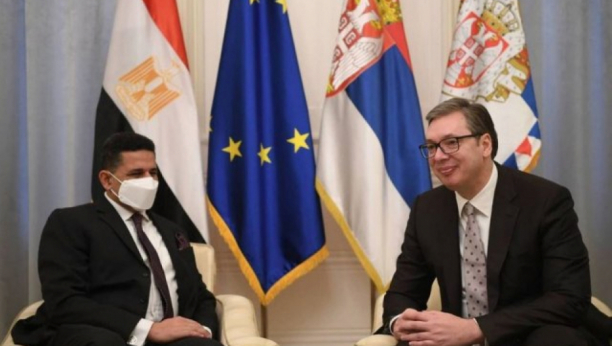 OPROŠTAJNA POSETA Predsednik Vučić i ambasador Egipta u zgradi Predsedništva Srbije