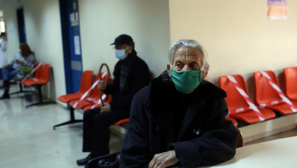 EPIDEMIOLOŠKA MERA? U Grčkoj: Nevakcinisani plaćaju 100 evra mesečno