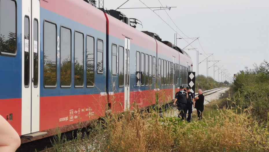 LOKOMOTIVA BRZOG VOZA ISKOČILA IZ ŠINA! Zbog nesreće kod Priboja u prekidu železnički saobraćaj