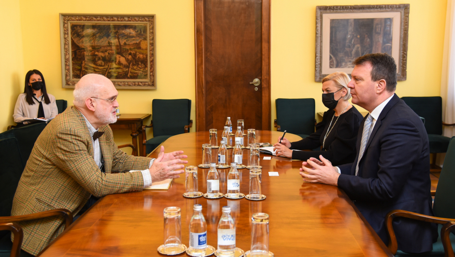 MIROVIĆ Nastavak podrške Pokrajinske vlade Jevrejskoj opštini Novi Sad