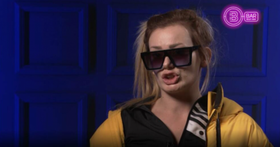 NE MOŽE DA SE OBUZDA! Maja imala se*s sa gostom Bara, pa brutalno nasrnula na kamermana i cimerku, a evo da li će biti kažnjena!