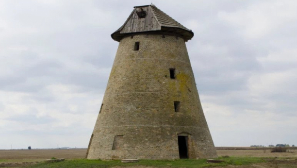 SIMBOL VOJVOĐANSKE RAVNICE Tito je bio oduševljen kada je ugledao, naredio je da se hitno dovede u red ovaj velelepni objekat!