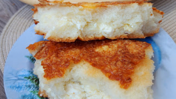 MEKANA, DA NE MOŽE BITI MEKŠA Pogača punjena sirom, prava harmonija ukusa (VIDEO)