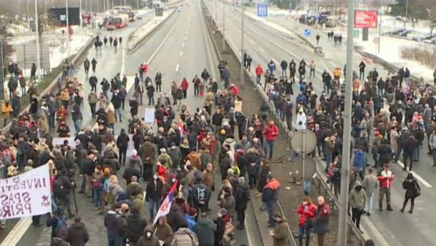 BLOKADE PREVRŠILE SVAKU MERU Pogledajte koliko malo ljudi blokira Srbiju! (FOTO)