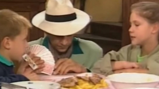 SVI SE SEĆAMO MALE VESNE IZ "SREĆNIH LJUDI" Davno je odustala od glume, izabrala je drugu profesiju, a evo kako danas izgleda! (FOTO)