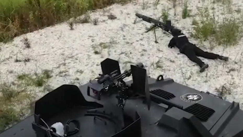 RAZARA NEPRIJATELJSKA VOZILA I BUNKERE NA 2000 METARA Ovo je prvi srpski ručni top-snajper! (VIDEO)