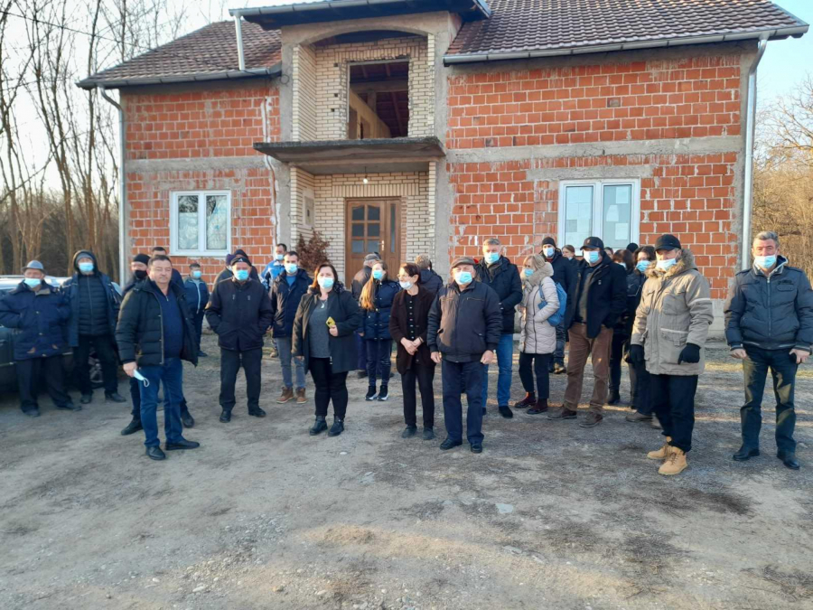 PROTESTI NA KiM Srbi građani drugog reda: Nemaju pravo na glasanje! (FOTO)