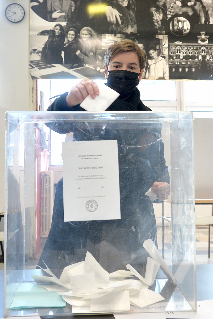 ZATVORENA BIRAČKA MESTA: Referendum u Srbiji - Večeras preliminarni rezultati (FOTO/VIDEO)