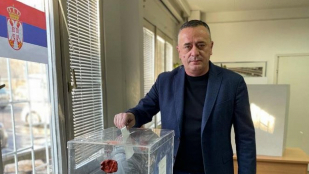 Aleksandar Antić glasao na republičkom referendumu