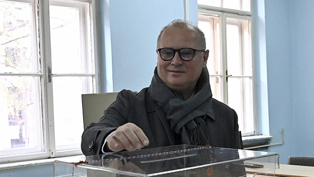 VESIĆ: Izlaznost nema veze sa uspehom ili neuspehom vlasti