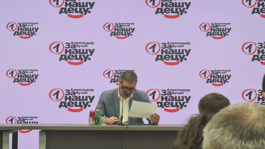 VUČIĆ IZ ŠTABA SNS Čestitam građanima Srbije (FOTO/VIDEO)