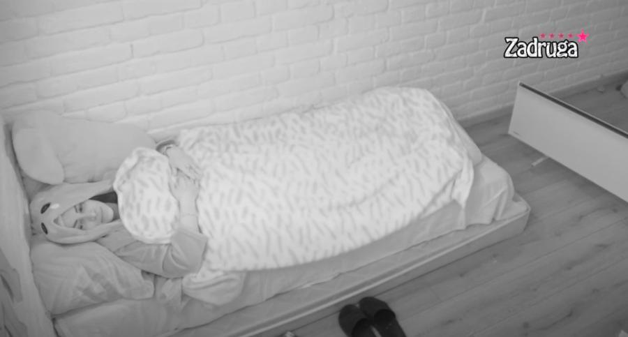 OPISAO JOJ KAKO JE VIDI! Car opet izvređao Dalilu i zgrozio sve svojim viđenjem nje, ona odmah spomenula njenu kletvu!