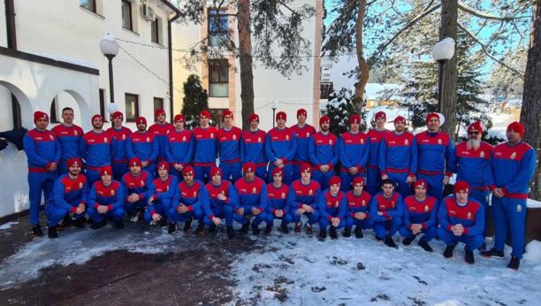 ZIMA IM NE MOŽE NIŠTA! Spartanski ples srpskih boksera od Elbrusa do Zlatibora!