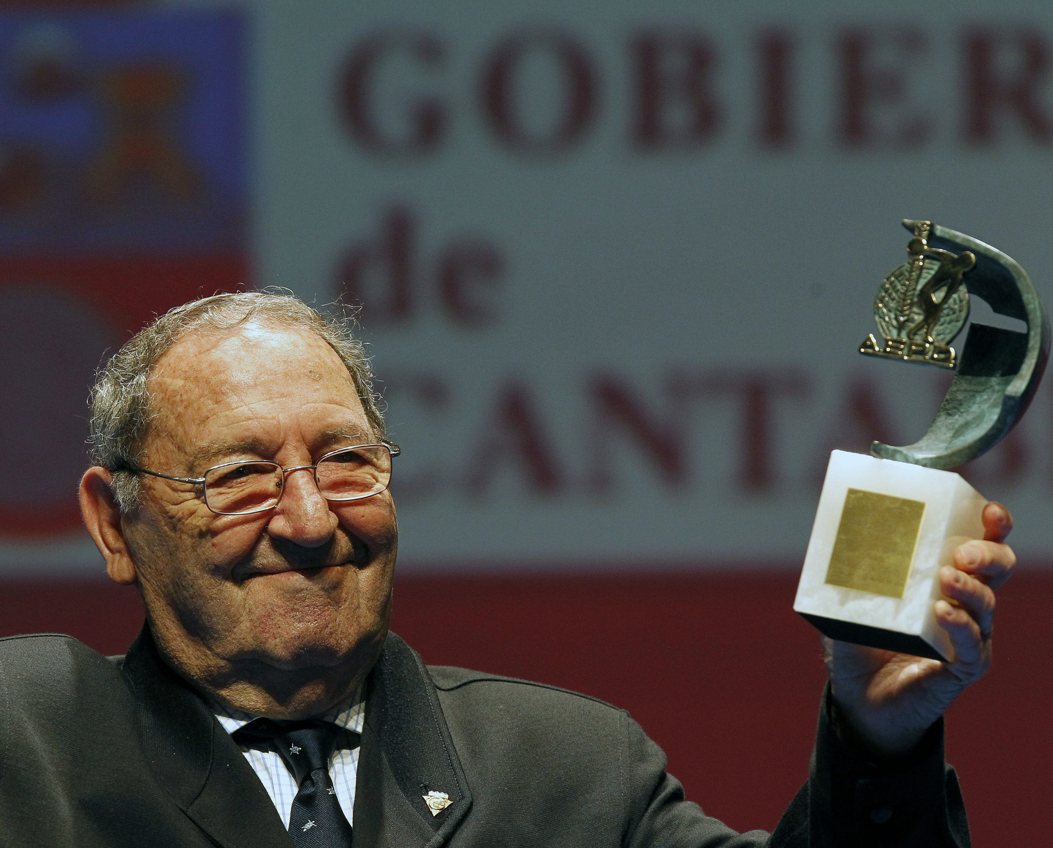 TUGA! Preminuo najveći španski fudbaler svih vremena i legenda Real Madrida!
