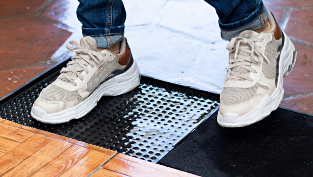 Dezobarijere i antibakterijski otirači