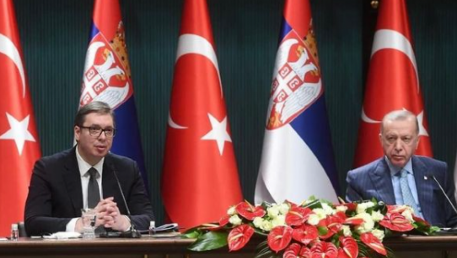 DIVNA DOBRODOŠLICA Vučić se zahvalio Erdoganu
