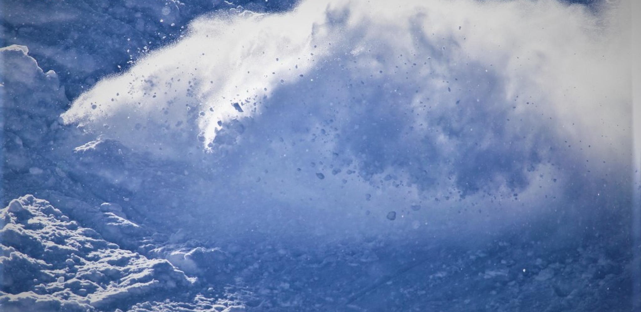 Snežna lavina zatrplala skijaše na Bjelašnici