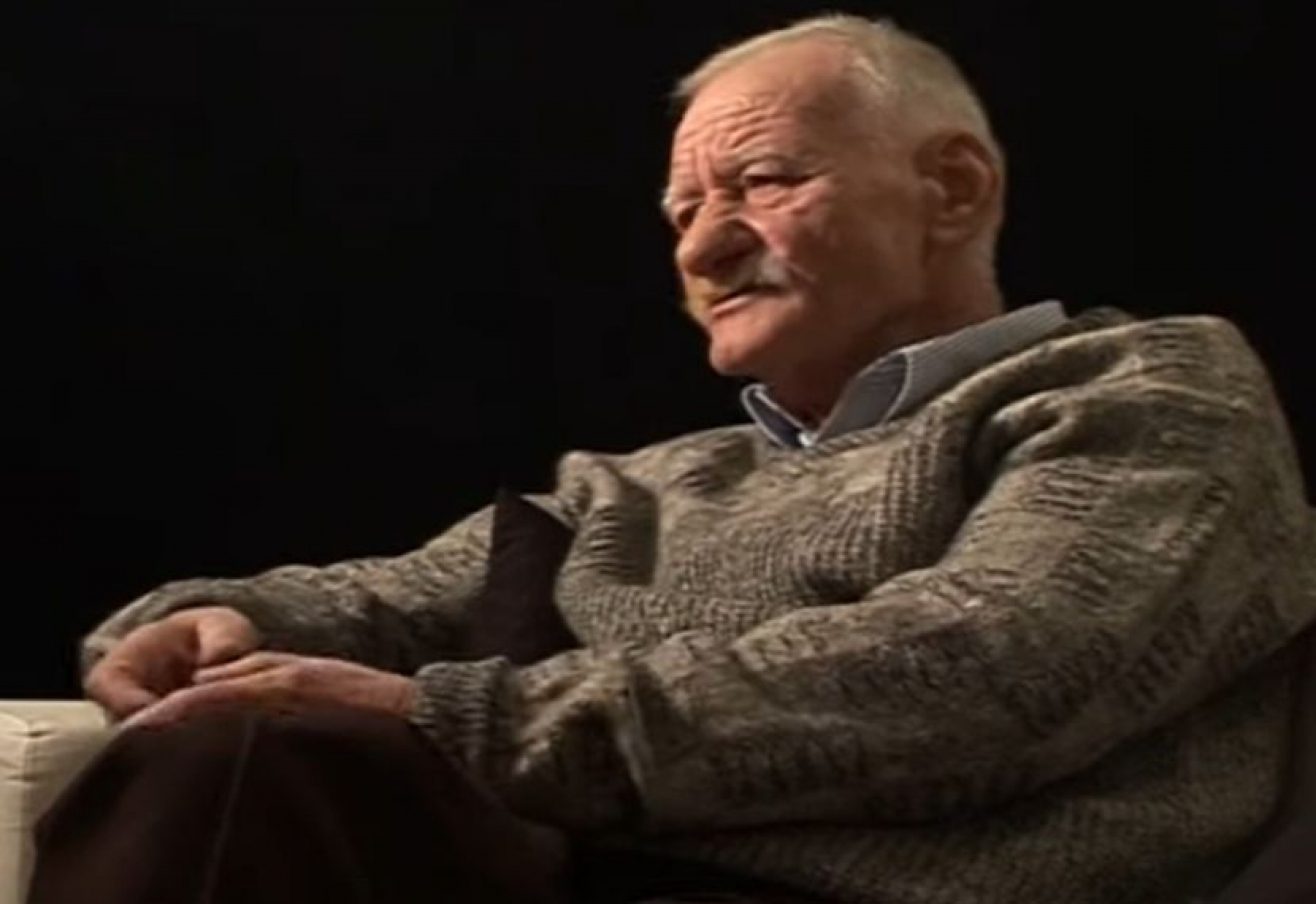 PIJAN DAO DVA GOLA ZVEZDI, TRAŽILA GA BARSELONA, A PAD SA TERASE MU OKONČAO KARIJERU! Nestvarna životna priča jednog od najvećih fudbalskih talenata Jugoslavije! (VIDEO)