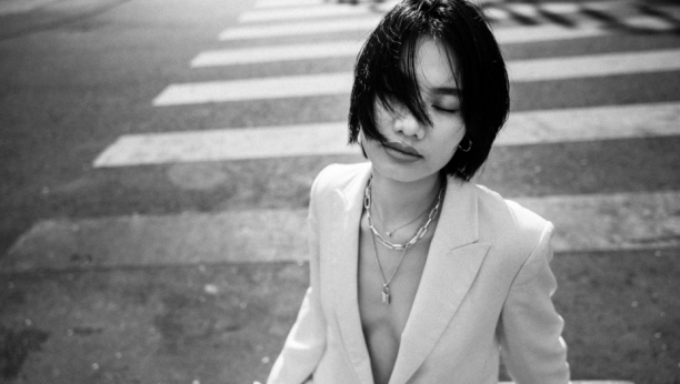 BIO JE UŽASAN I NOSIO JE ŽILET Ovako su italijanke opisivale misterioznog čoveka, da bi se ubrzo otkrila neverovatna istina!