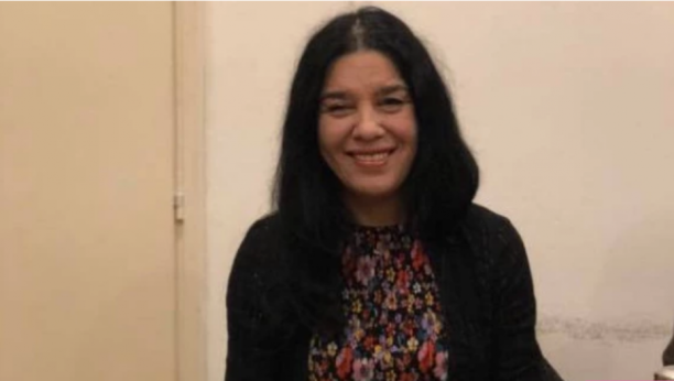 "ZVALI SU ME SAKATA": Snežana je rođena bez prstiju i uprkos tome ona danas stvara neverovatna umetnička dela