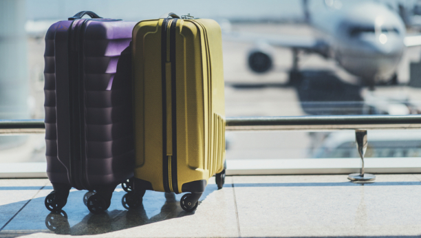 SVI KUKAJU, A NE ZNAJU DA JE KOD NAS BOLJE Srbin se nakon tri godine u UAE vraća u domovinu, dosta mu je bezukusnog paradajza i preskupih breskvi