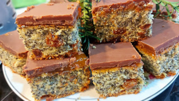 BRZO I LAKO SE PRAVI Kolač sa makom, idealan slatkiš za zimsko poslepodne (VIDEO)