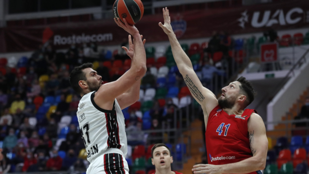 "ARMEJCI" NEMOĆNI Armani ubedljiv u Moskvi!