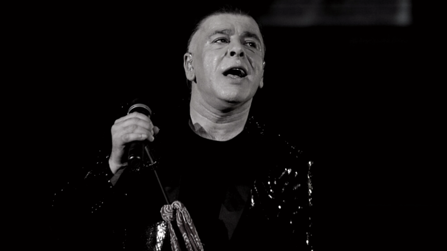 LEGENDA UZ KOJU SU ODRASTALE GENERACIJE NA BALKANU Evo ko je bio Aki Rahimovski, pevač čiji će glas ostati večno upamćen