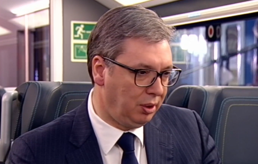 PREDSEDNIK VUČIĆ SE OBRATIO GRAĐANIMA U Srbiju stižu velike investicije! Verujem u pobedu, i za to se borim!