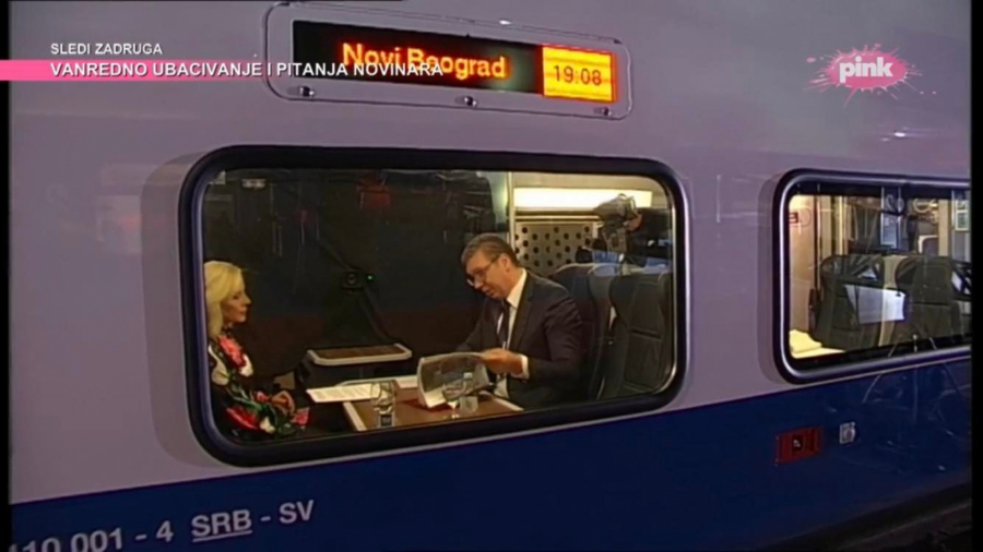 PREDSEDNIK VUČIĆ SE OBRATIO GRAĐANIMA U Srbiju stižu velike investicije! Verujem u pobedu, i za to se borim!