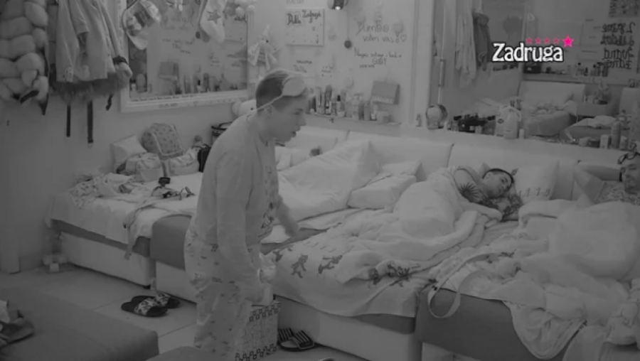 OPŠTI HAOS NAKON SUKOBA SA ŠA! Zadrugari se obrušili na Taru zbog bahatog ponašanja, Mateja i Karić joj zapretili