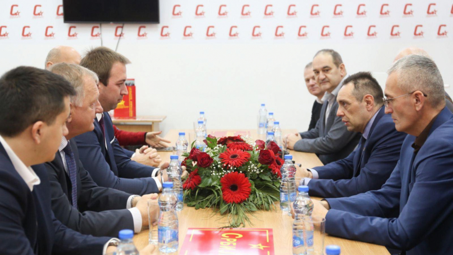 VULIN I SELAK SAGLASNI: Vučić mora biti kandidat za predsednika