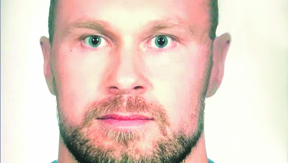 POSLE RANJAVANJA ZAIGRAO ŠAH  Isplivala još jedna fotografija Radoja Zvicera