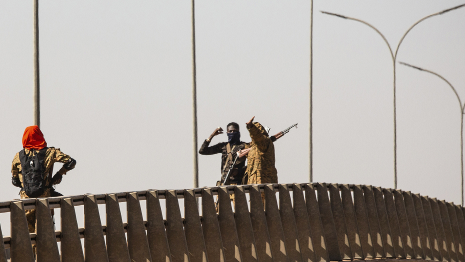 DRŽAVNI UDAR Svrgnut predsednik Burkine Faso i raspuštena vlada
